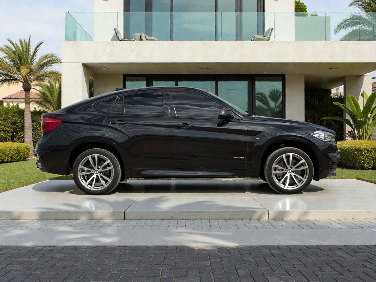 BMW X6 50i M Sport 4.4L xDRIVE50i M KIT TWIN TURBO | 4.4L V8 – 450 BHP | 2019 | JAPANESE SPECS | AED 2,780 