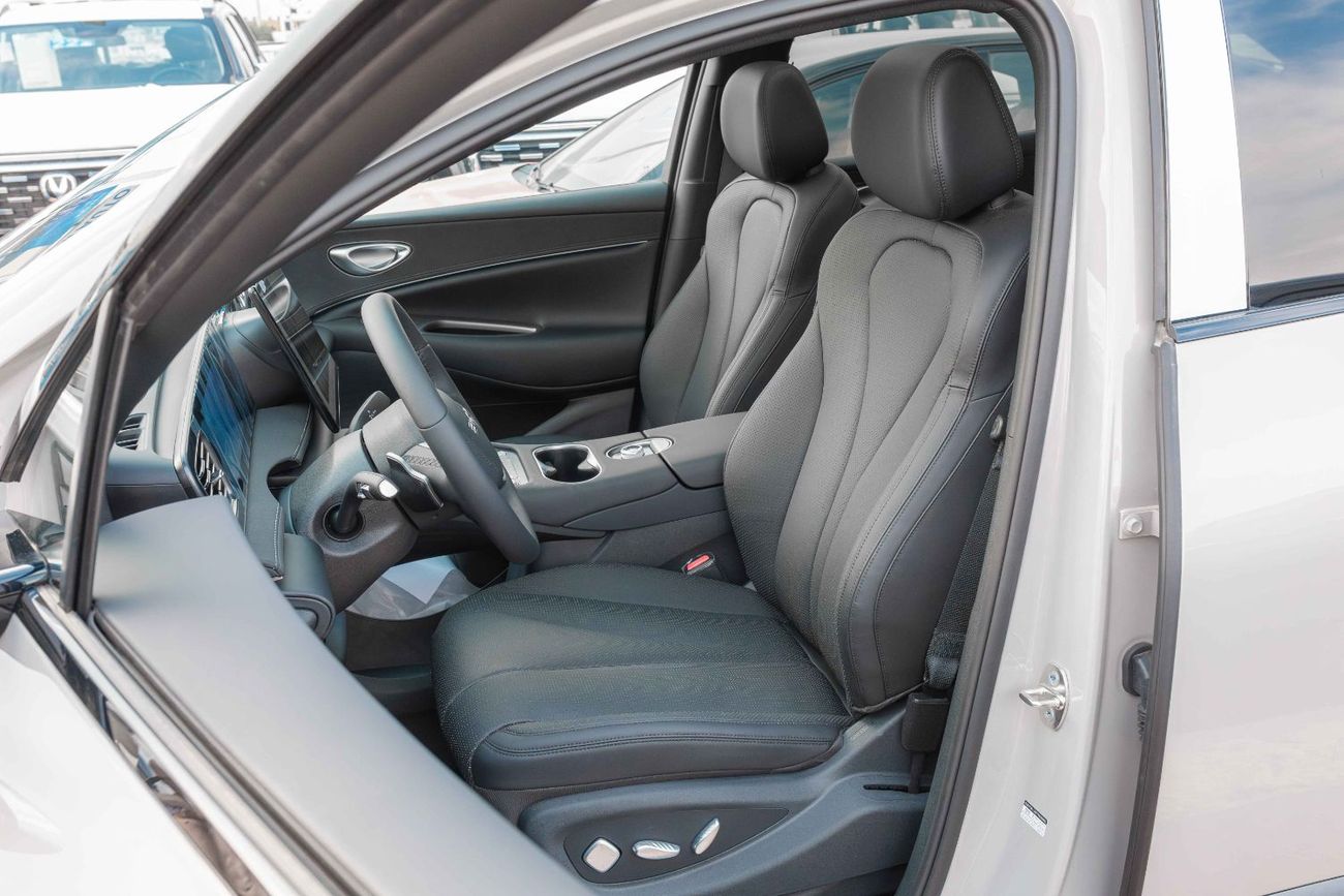 بي واي دي سيل 06 دي إم-آي BYD Sealon 06 DMI 1.5T 2025 (Grey&Black)