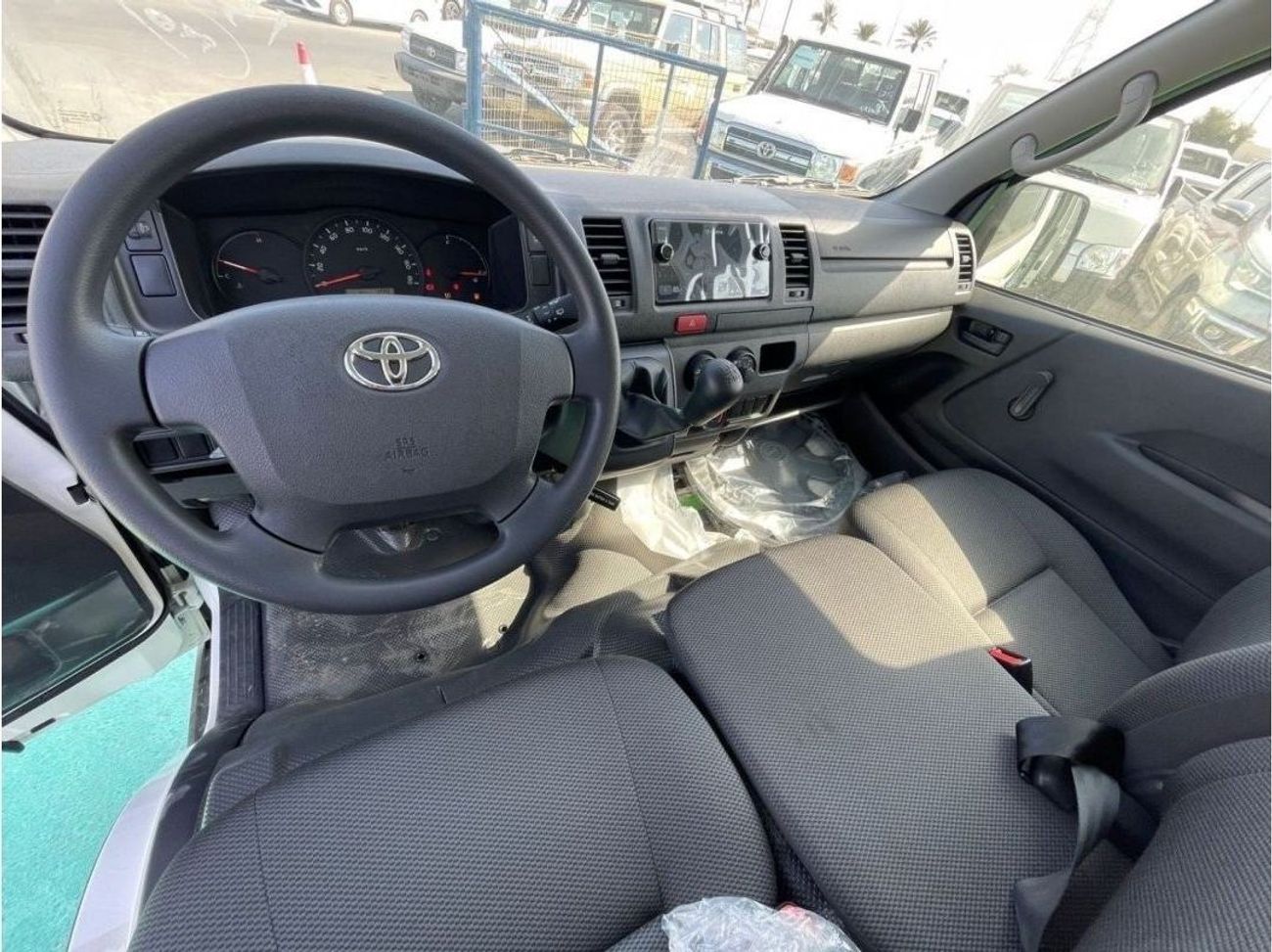 تويوتا هاياس GL -Standard Roof  Panal Van 2.7L