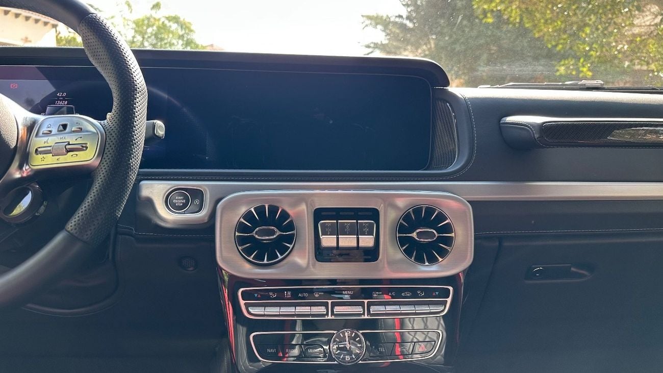 Mercedes-Benz G 63 AMG 4MATIC SUV | Carbon fiber interior | Accident free