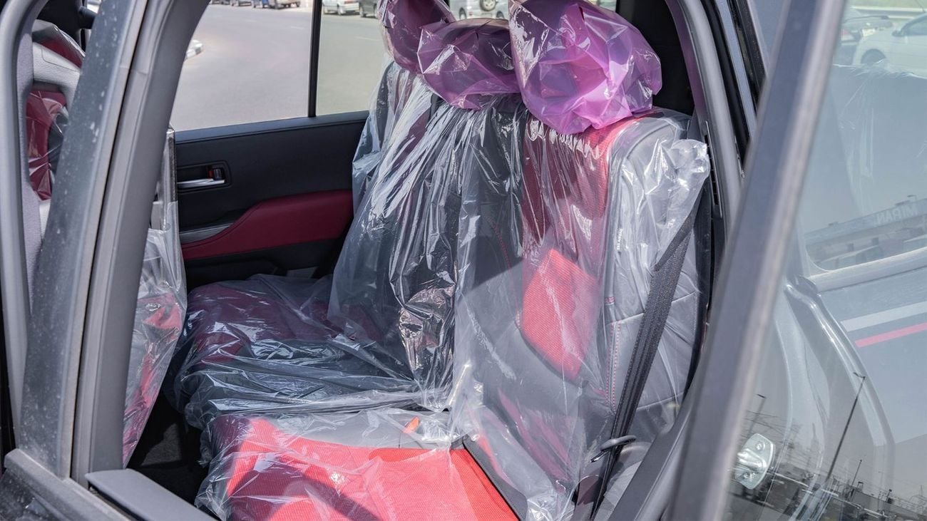 Toyota Land Cruiser 2026 Toyota Land Cruiser 300 GR-Sport 3.5L AT Petrol (Black-red)