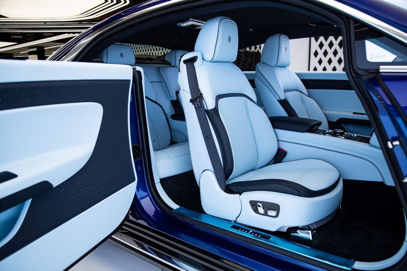 رولز رويس سبيكتر Rolls Royce Spectre