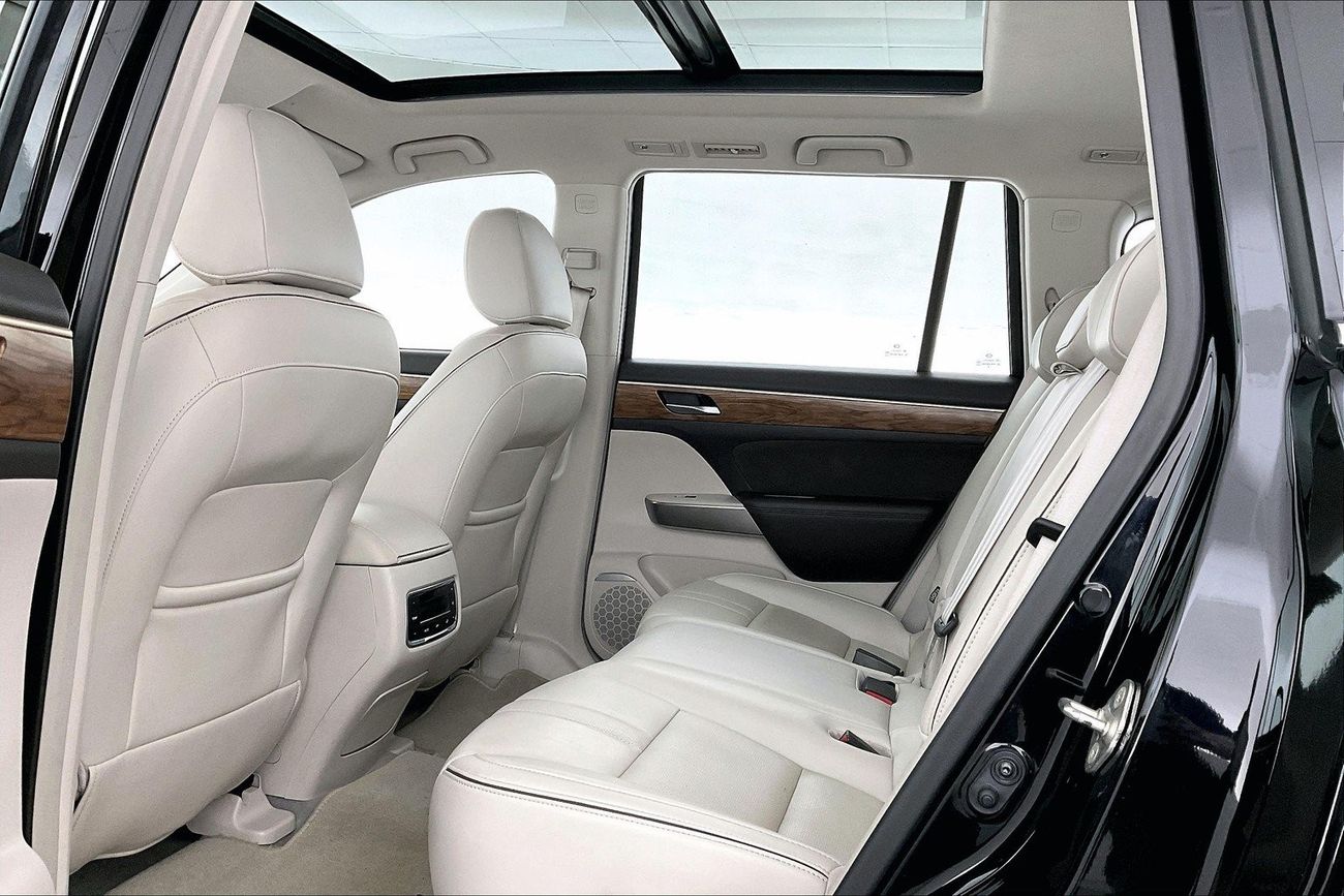 Toyota Land Cruiser VXR| 1 year free warranty | Exclusive Eid offer