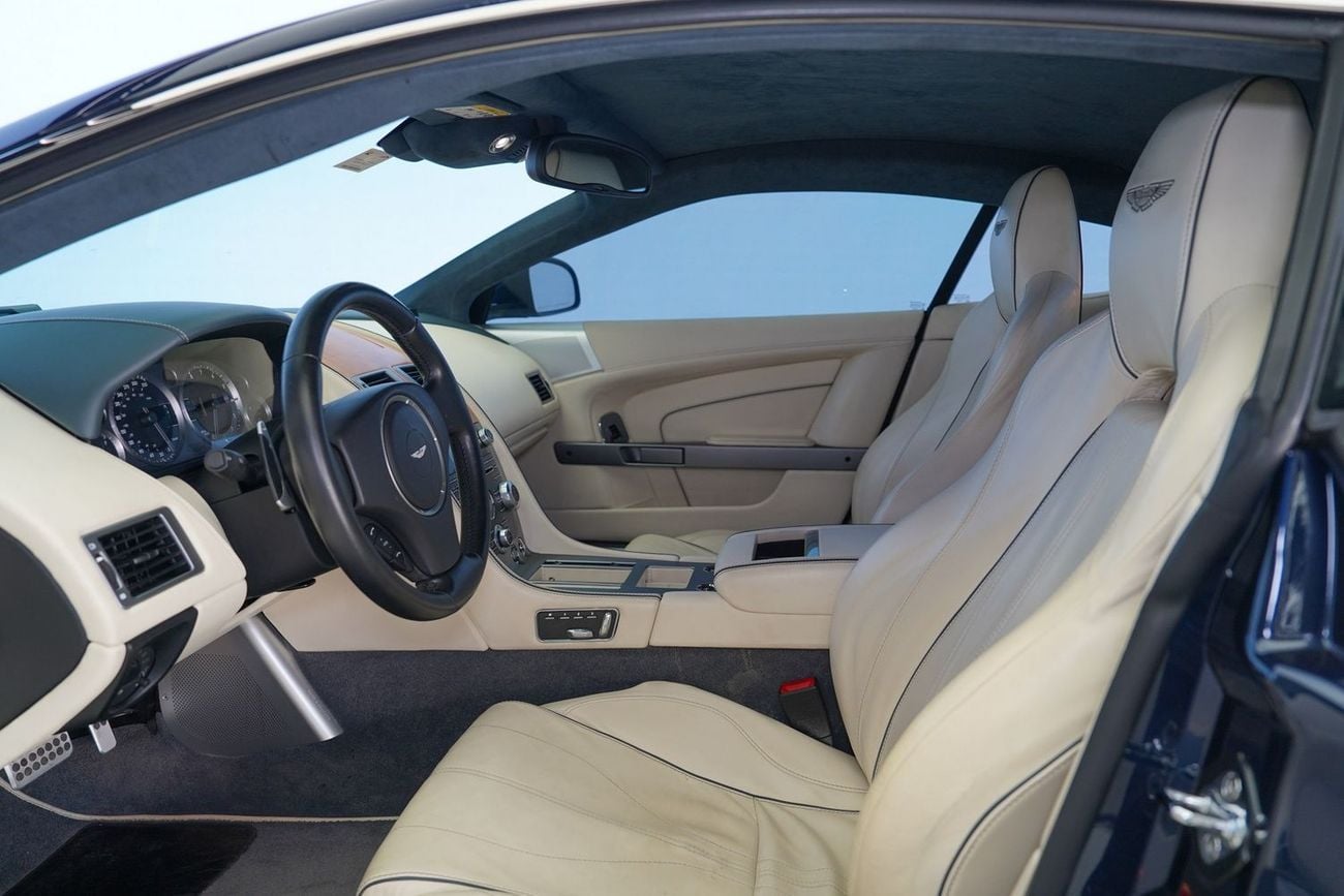 أستون مارتن DB9 Std 6.0L (470 HP)