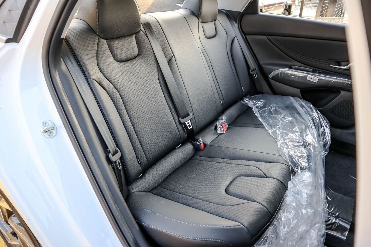 Hyundai Elantra SMART 1.5L Petrol – Automatic – 2025 Model – Chinese Specifications
