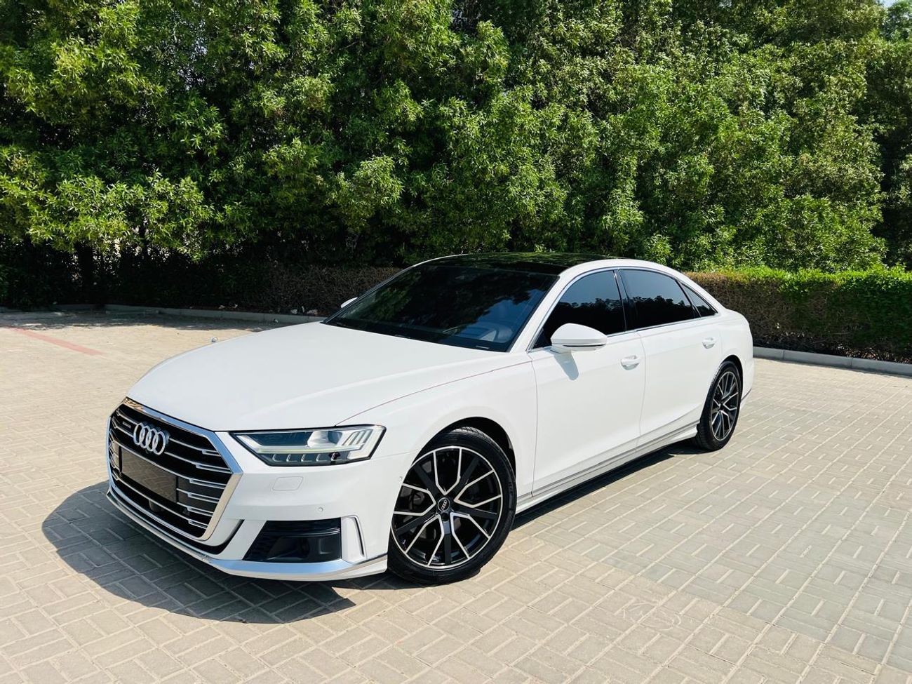 أودي A8 L 60 TFSI quattro 4.0L (460 HP)