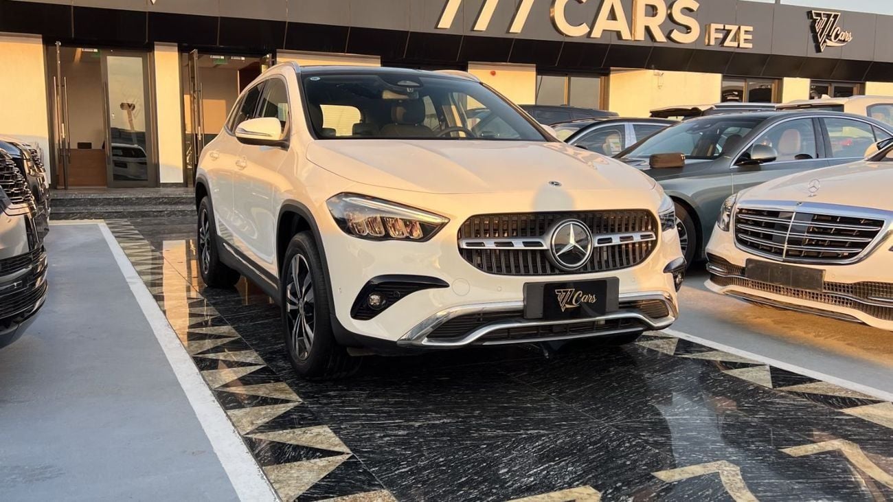 مرسيدس بنز GLA 200 Mercedes-Benz GLA 200 1.3L Petrol