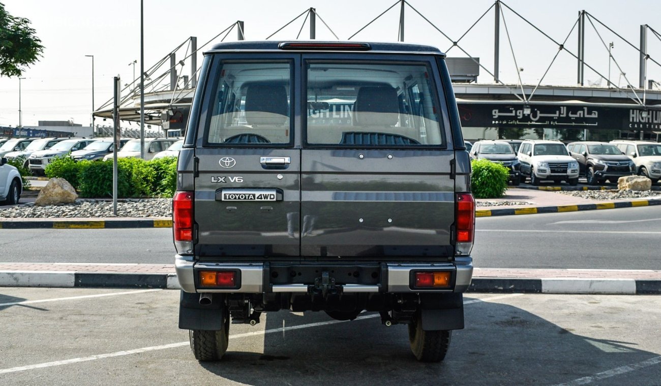 Mitsubishi Canter Van LX V6