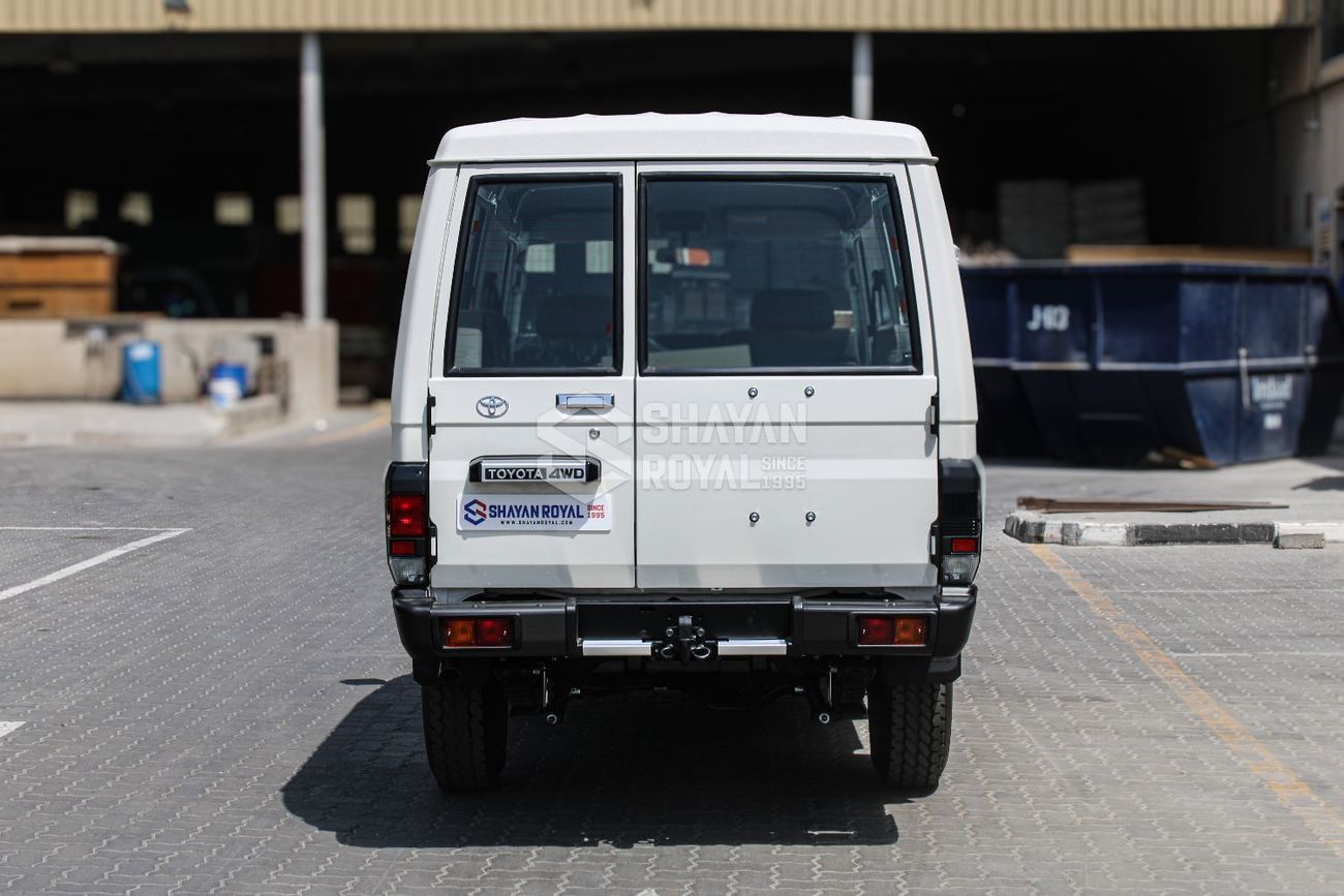 Toyota Land Cruiser 70 LHD LC78 2.8L T-DSL 4WD 3DR 8-SEATER AT WITH DIFF-LOCK 2025MY