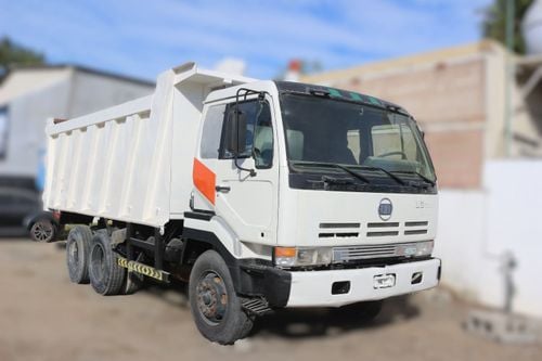 Nissan MK210 NISSAN L6 290 LONG CHASSIS 6X4 TIPPER MODEL 1997