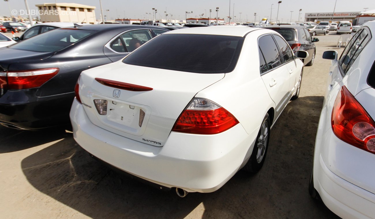 هوندا أكورد 2.4 VTi-E