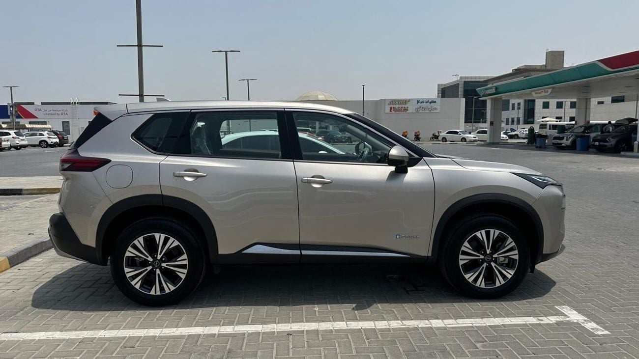 نيسان إكس تريل 1.5T Hybrid AWD Luxury Edition