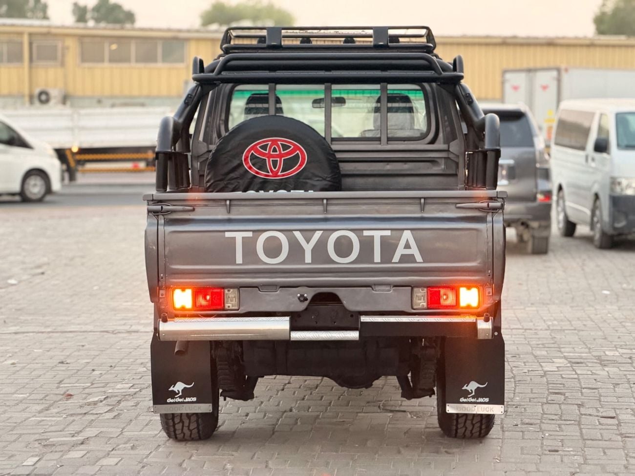 Toyota Land Cruiser Pickup 70 STANDARD Toyota Landcruiser pickup LC79 2020 V8 Diesel Engine RHD Manual Transmission