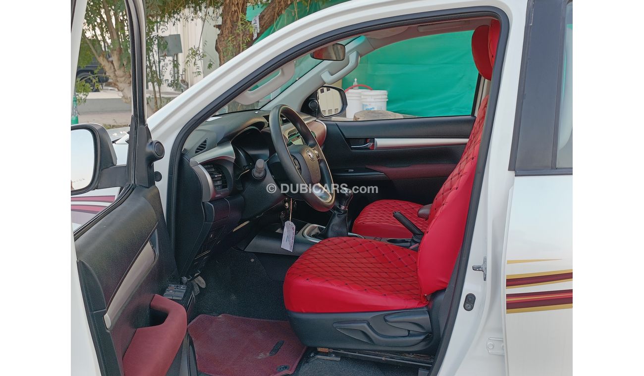 تويوتا هيلوكس 2.7L Petrol, M/T, Diamond Leather Seats With Chrome Mirror / 4WD (LOT # 4490)