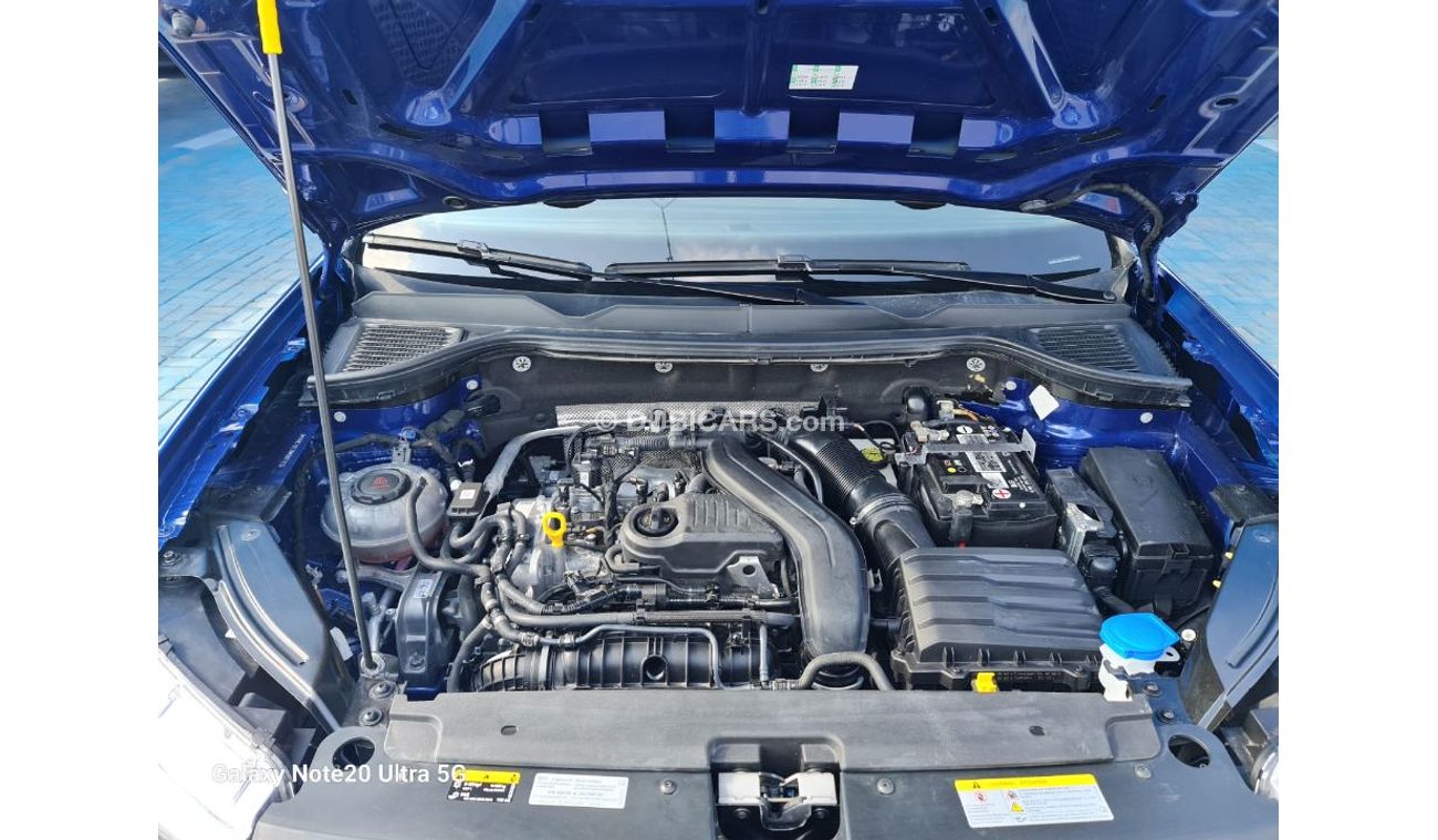 Volkswagen Taos Car is very good and clean1.5turbo