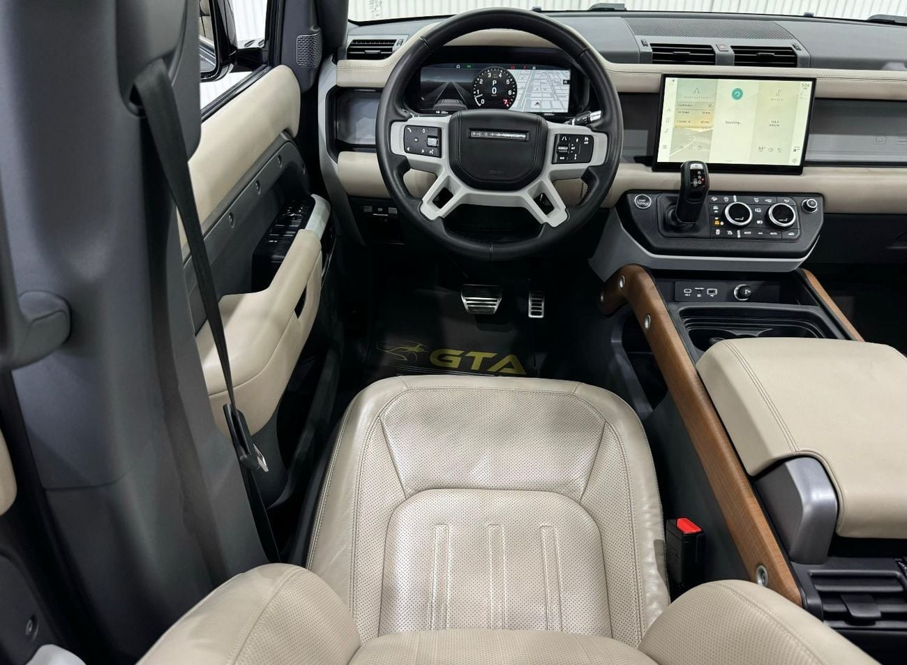 Land Rover Defender 110 HSE P400 2022 Land Rover Defender P400 HSE 7 Seater, 2026 Land Rover Warranty + Service Pack, GC