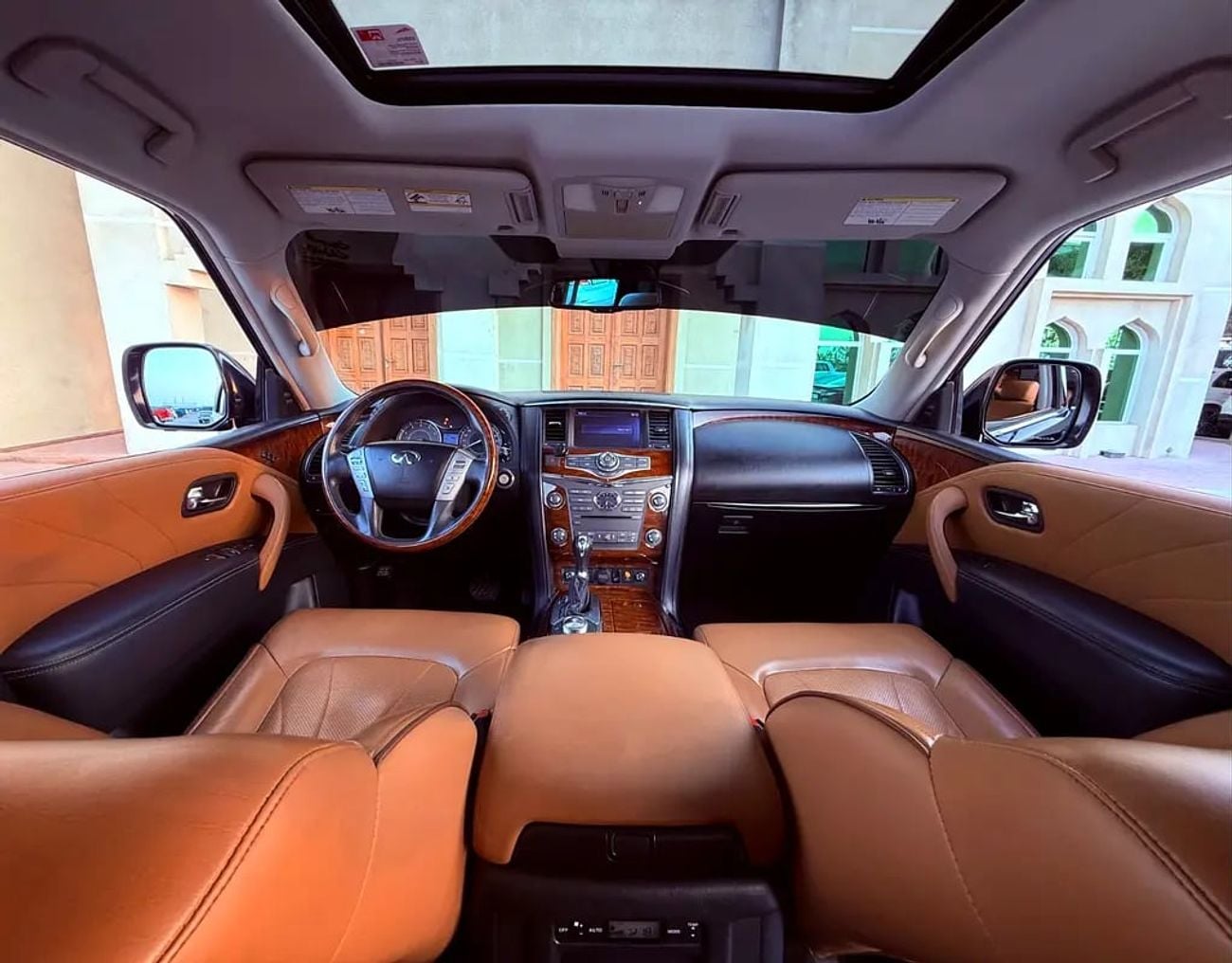 Infiniti QX80 EXCELLENCE إنفينيتي خليجي موديل فل اوبشن بحالة ممتازة