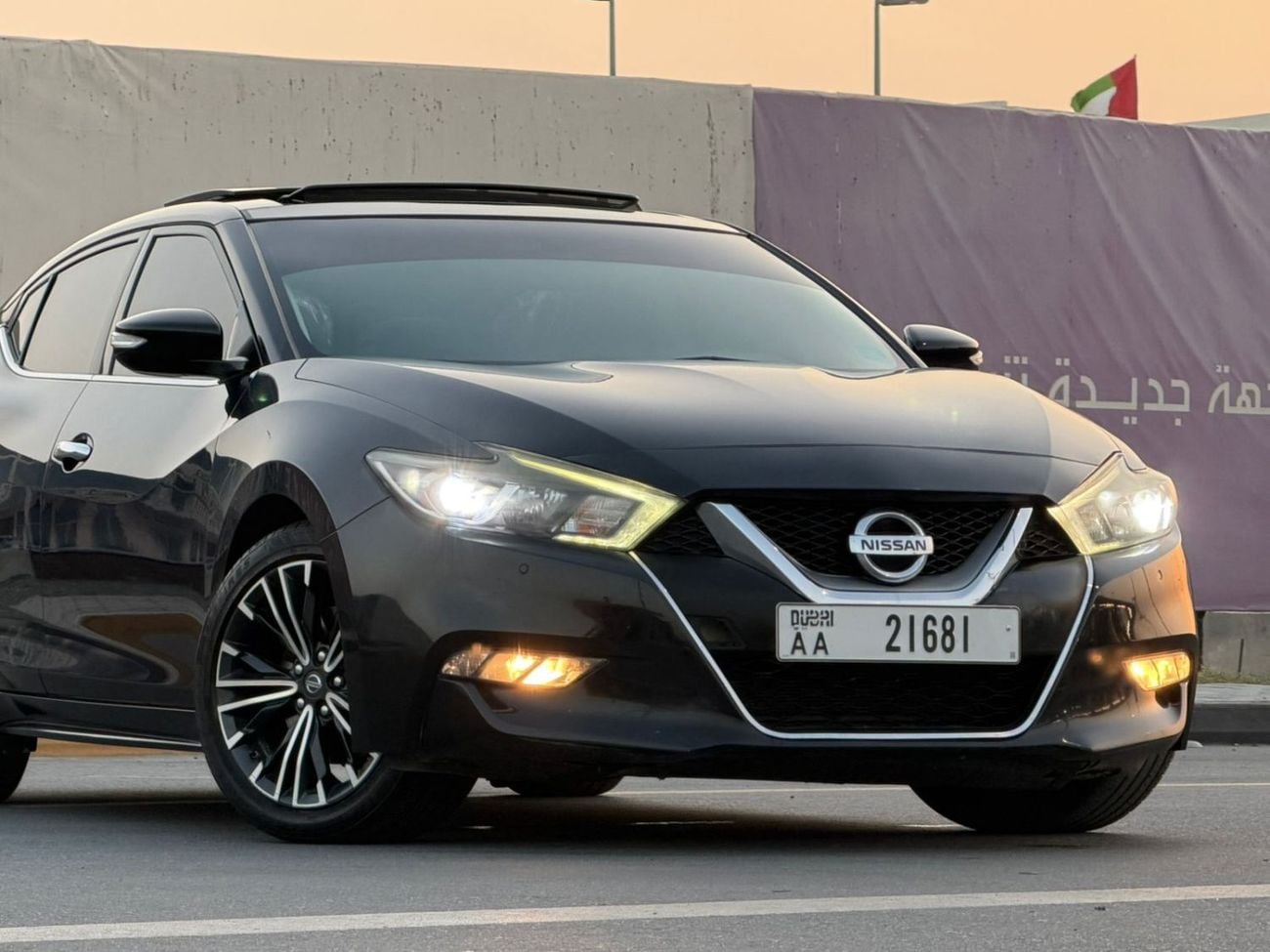 Nissan Maxima Top-of-the-line model, full options, panoramic