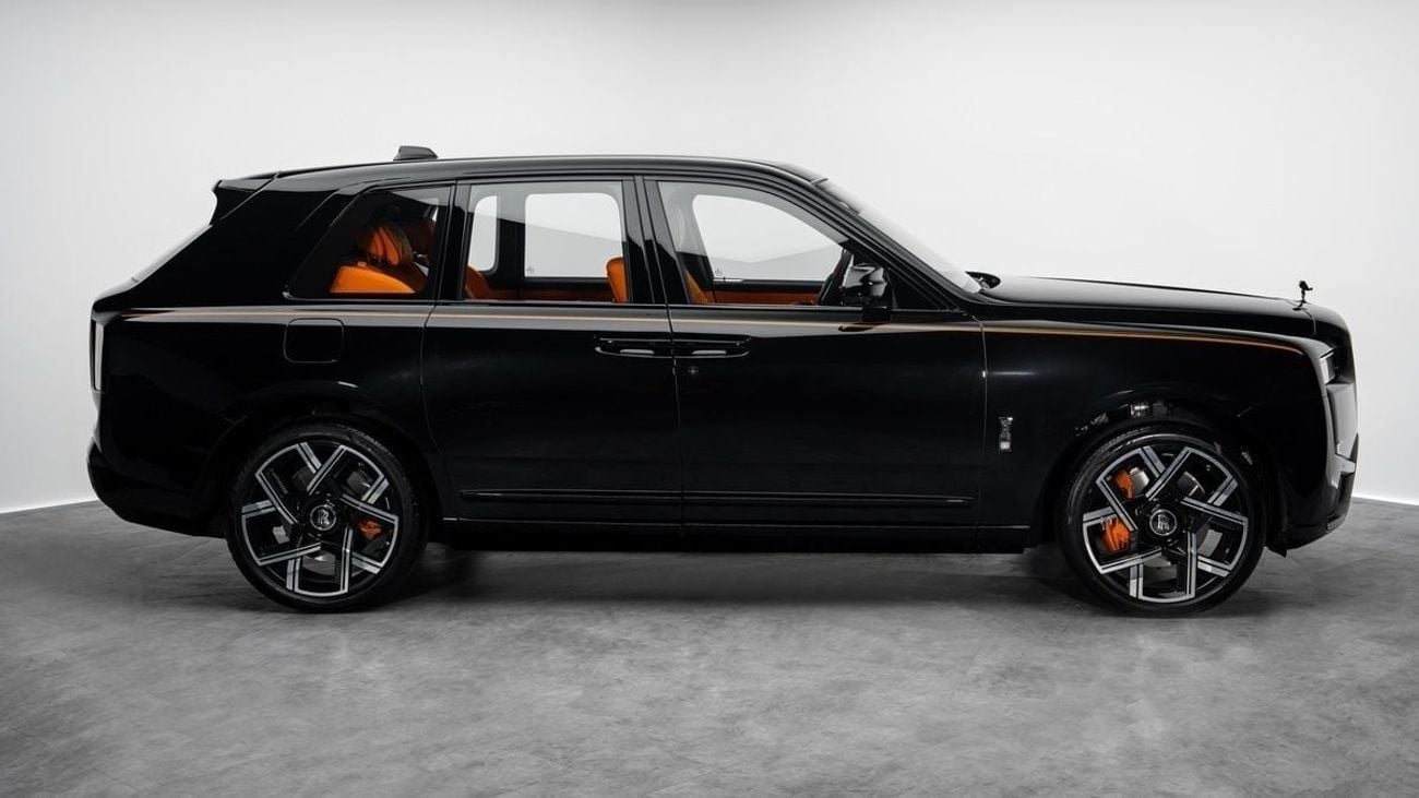 رولز رويس كولينان Black Badge - 2026 - GCC Specs - Under Warranty and Service Contract