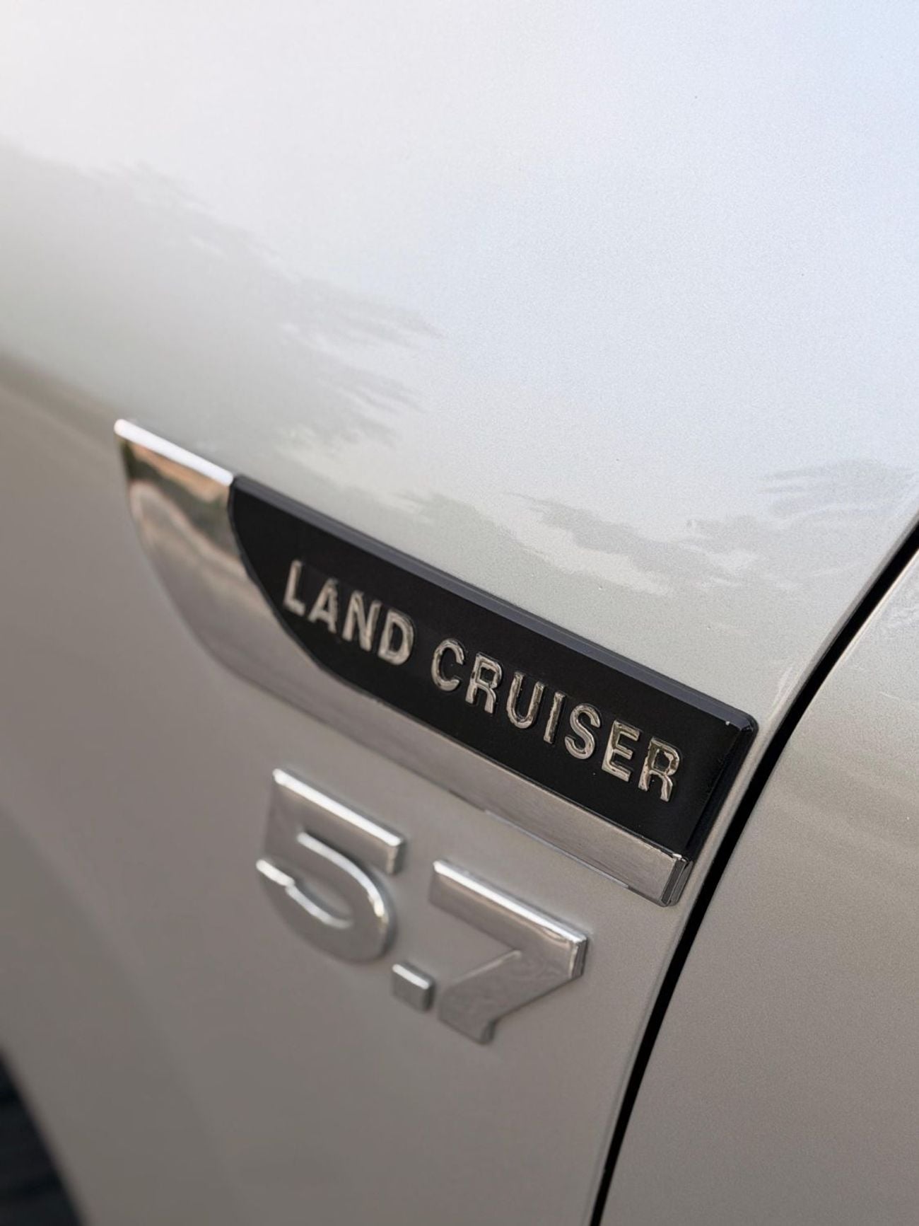 Toyota Land Cruiser VXR