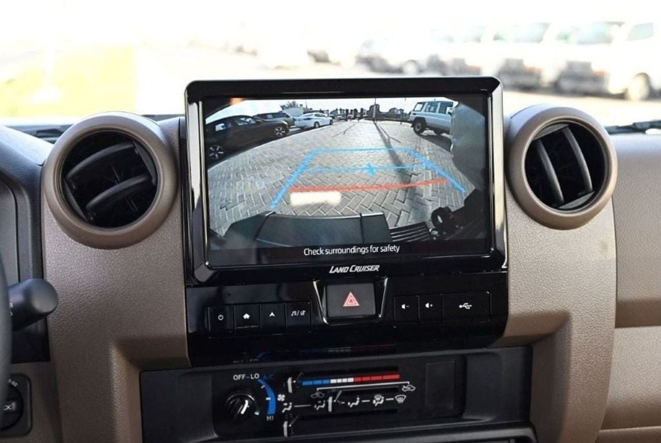 تويوتا لاند كروزر 70 2025 TOYOTA LAND CRUISER 76 HARDTOP SDLX V6 4.0L PETROL 4WD 5-SEATER AT