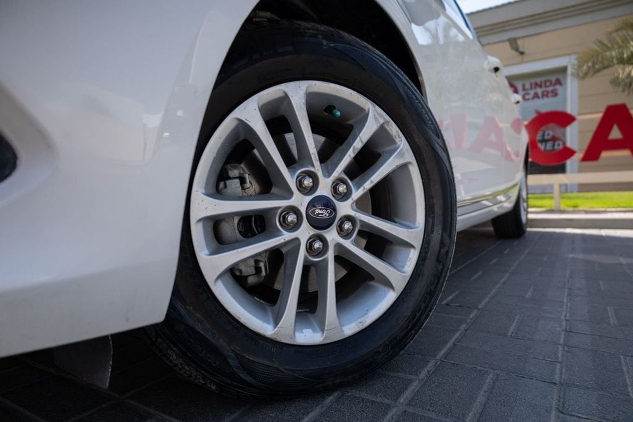 Ford Escort Ford Escort 2020 GCC under Warranty with Flexible Down-Payment.