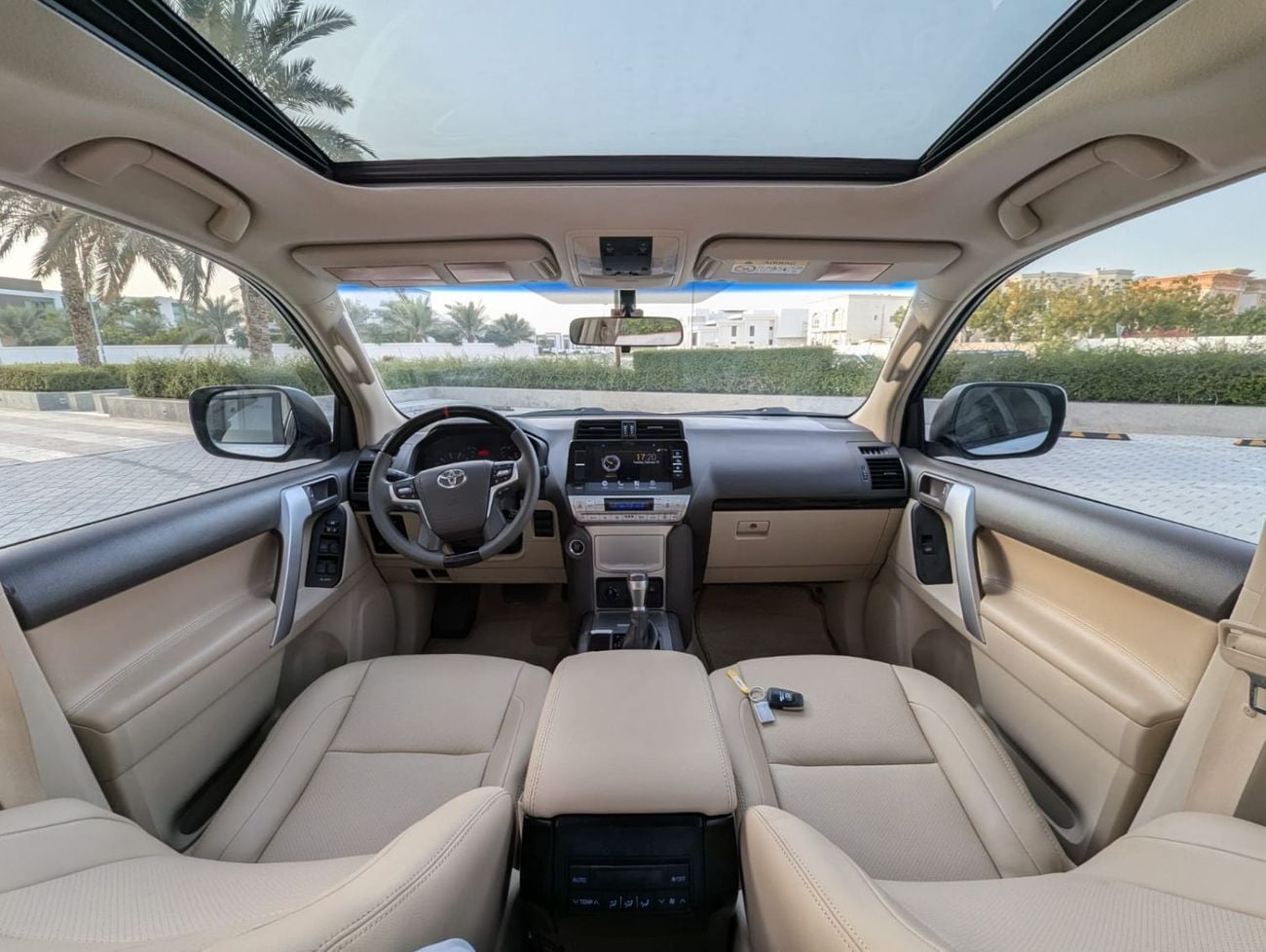 Toyota Prado Toyota Prado 2018 gxr white colour LHD automatic gear