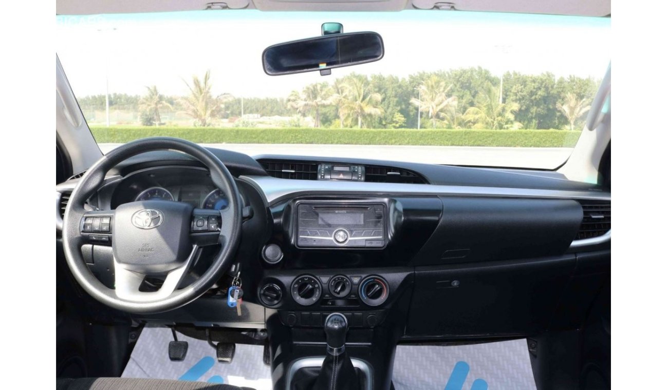 Toyota Hilux 2019 | HILUX 4X4 DOUBLE CABIN MANUAL GEAR - WITH GCC SPECS AND EXCELLENT CONDITION