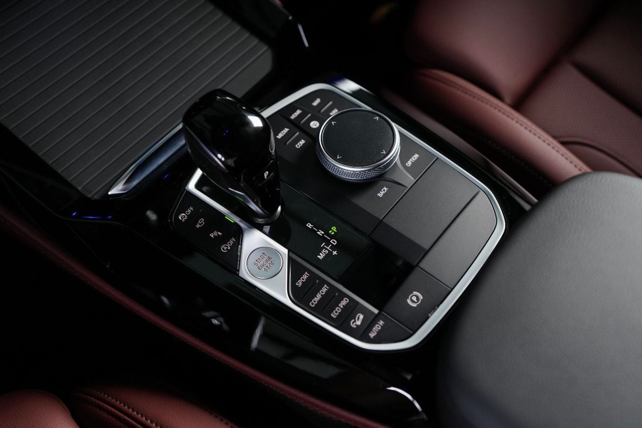 BMW X4 XDRIVE 30I M SPORT GCC-1 Owner-Very Low Mileage-AGMC Warranty & Service Package Until March 2028