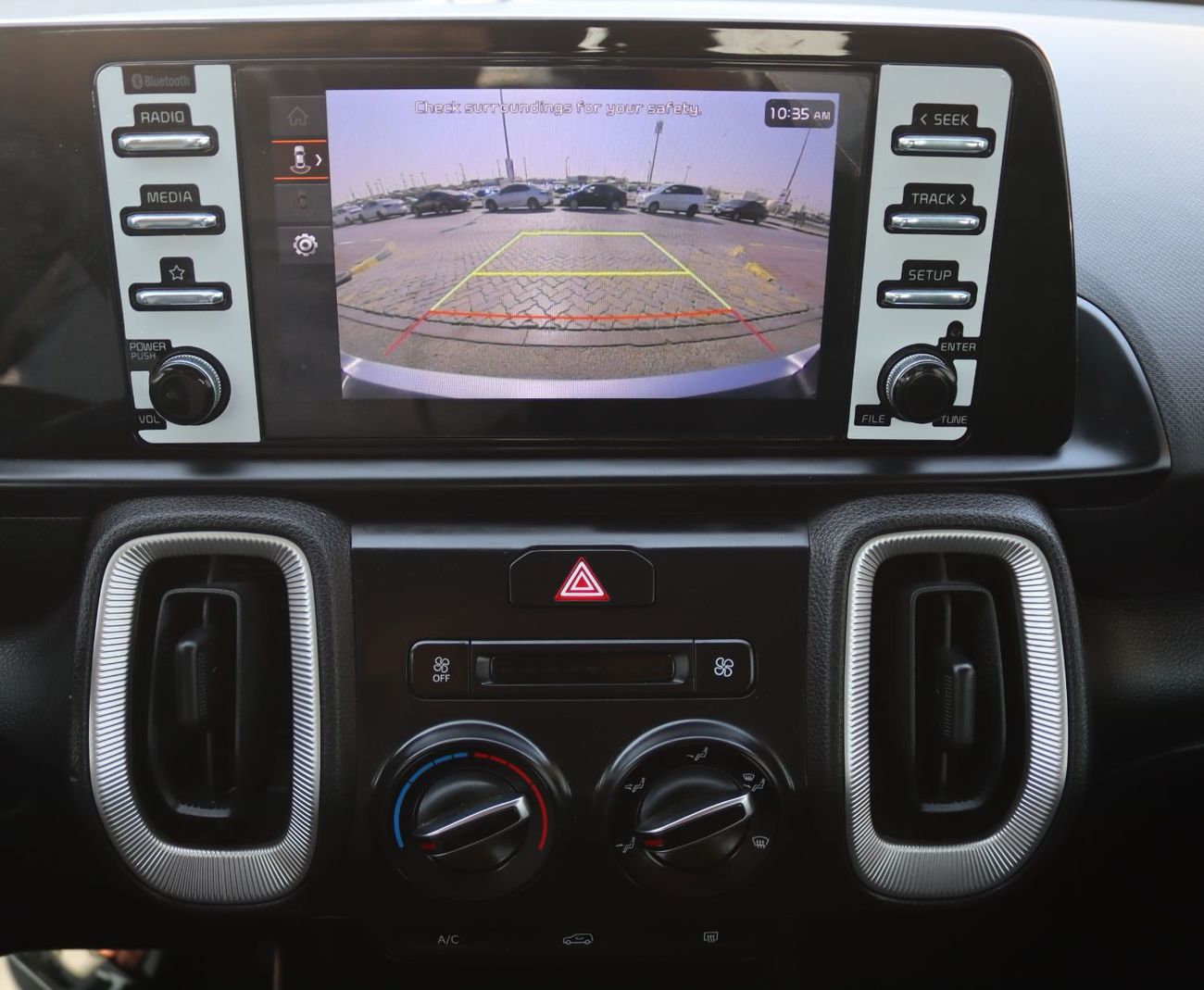 كيا سونیٹ كيا سونيت 2025 - خليجى - بدون حوادث - محرك 1.6 - ممشى قليل - بحاله ممتازه