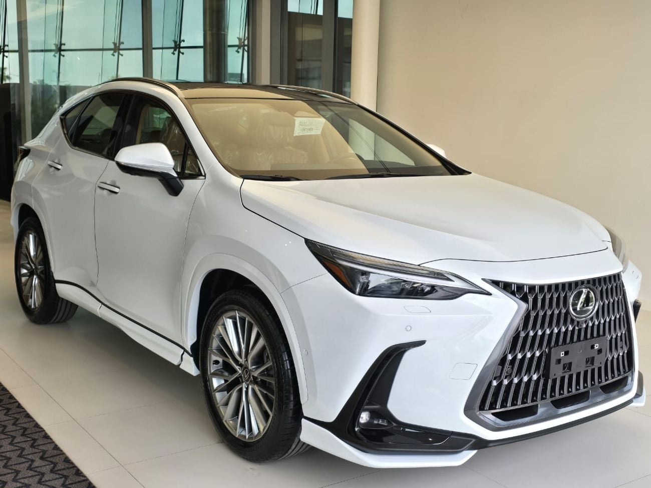 لكزس NX300h