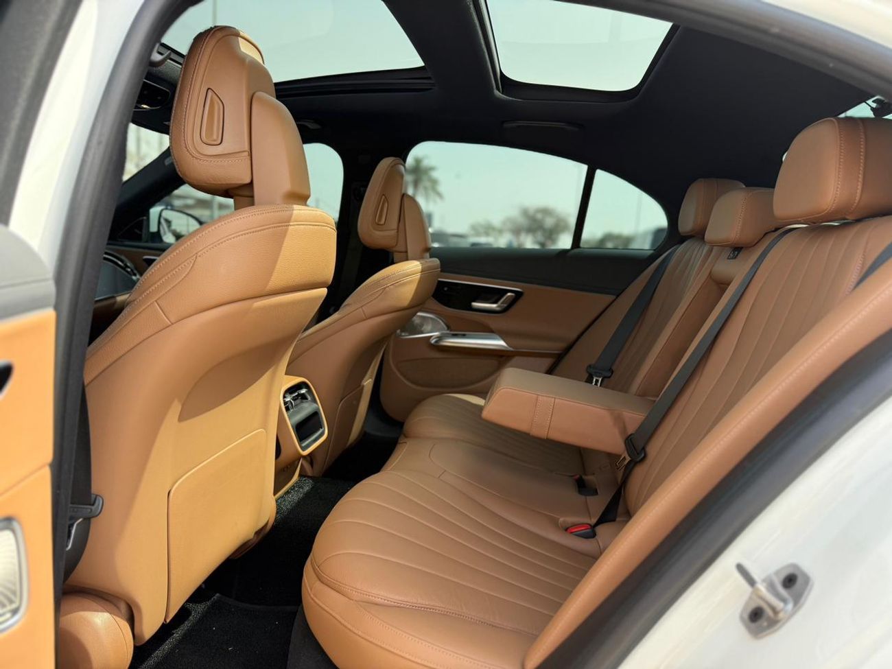 Mercedes-Benz E300 2025 MERCEDES E 300 4MATIC  KOREAN SPECS LIKE NEW