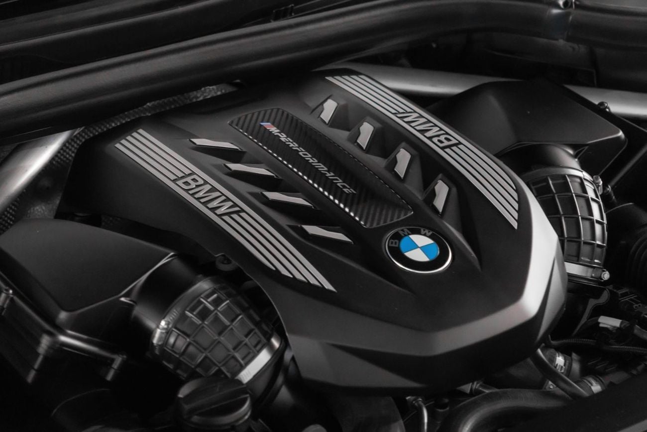 بي أم دبليو X7 M50i