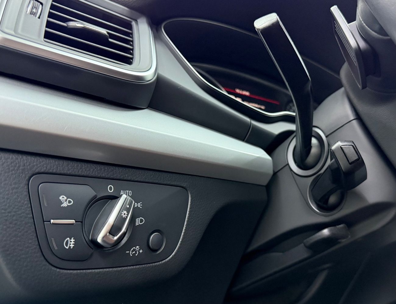 Audi Q5 45 TFSI Quattro Basic 2.0L