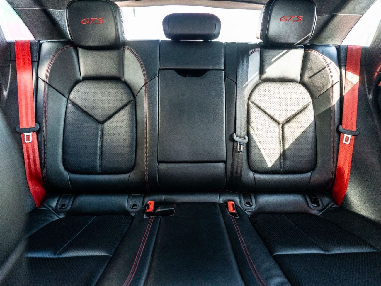 Porsche Macan GTS 3.0L (360 HP)