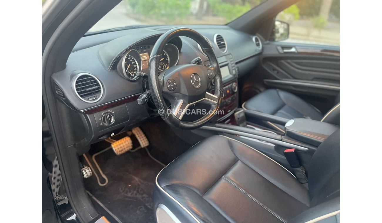 Mercedes-Benz ML 350 || Sunroof || Topend || GCC || Pristine Condition