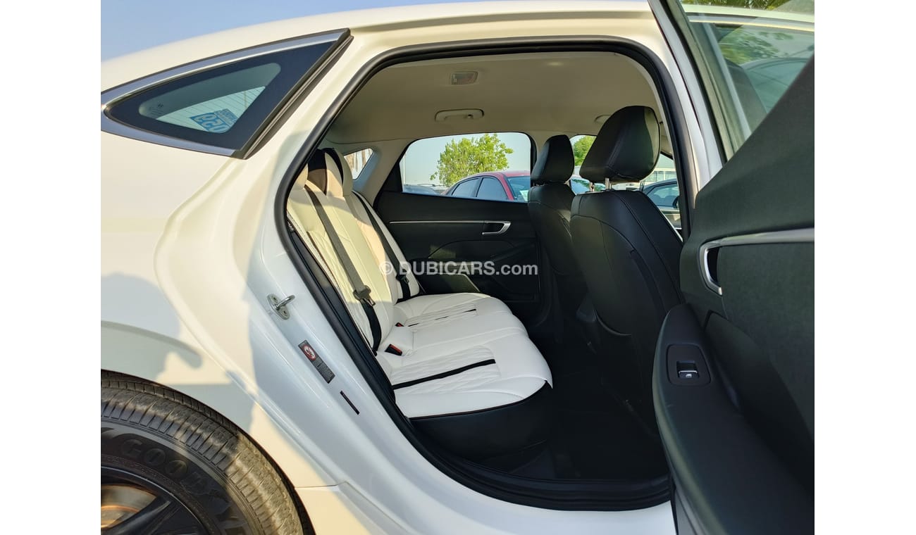 Hyundai Sonata Sonata // 765 AED Monthly // RADAR (LOT# 49801)