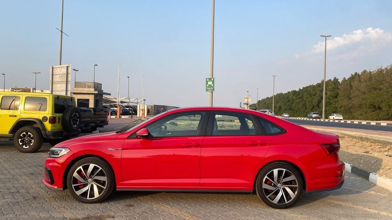 Volkswagen Jetta 2.0L GLI Full Option