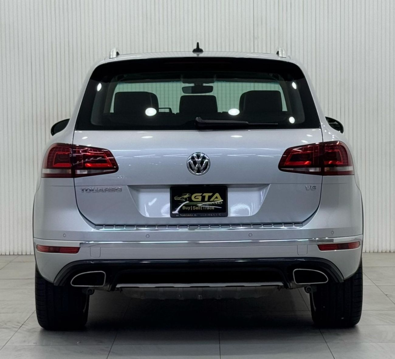 Volkswagen Touareg R-Line 3.0L 4WD 2018 Volkswagen Touareg R-Line, Warranty, Full Service History, Excellent Condition,