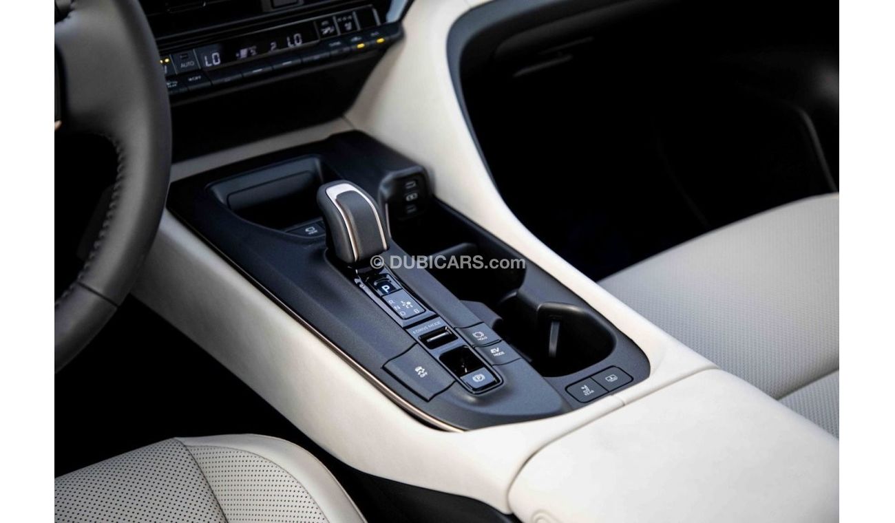 Toyota Crown Fresh Stock | 2023 Toyota Crown 2.5L FWD Hybrid | Top Option with 360 & Radar