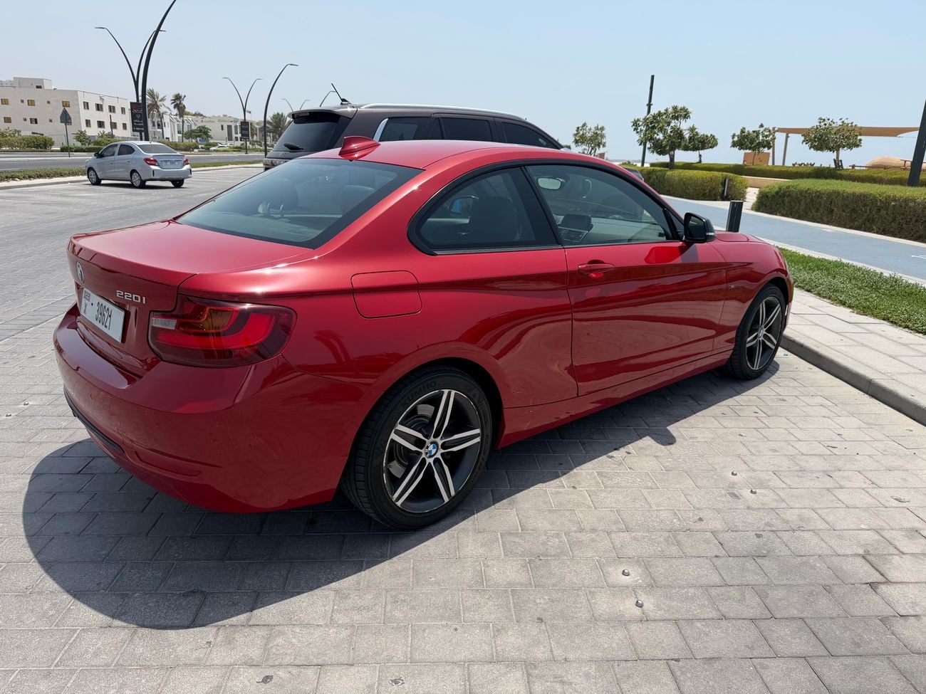 BMW 220i
