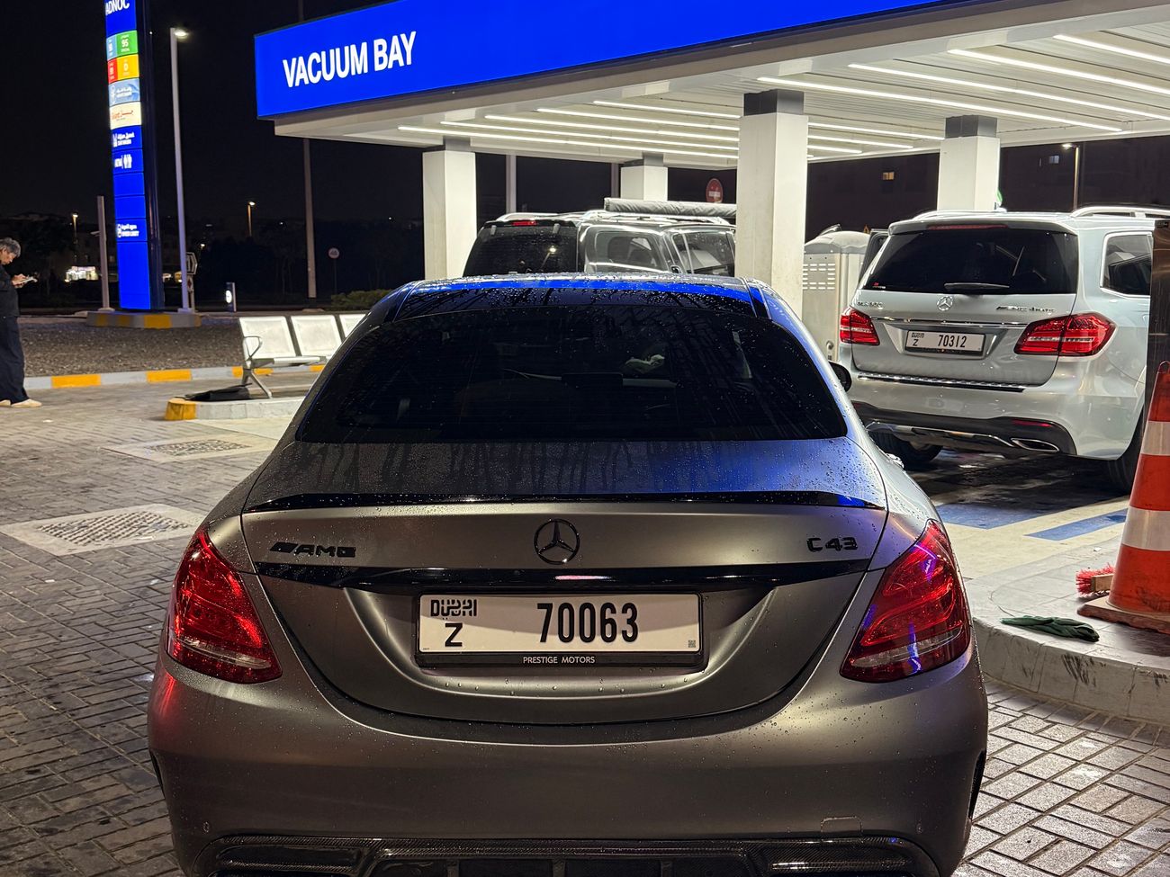 مرسيدس بنز سي 43 ايه ام جي