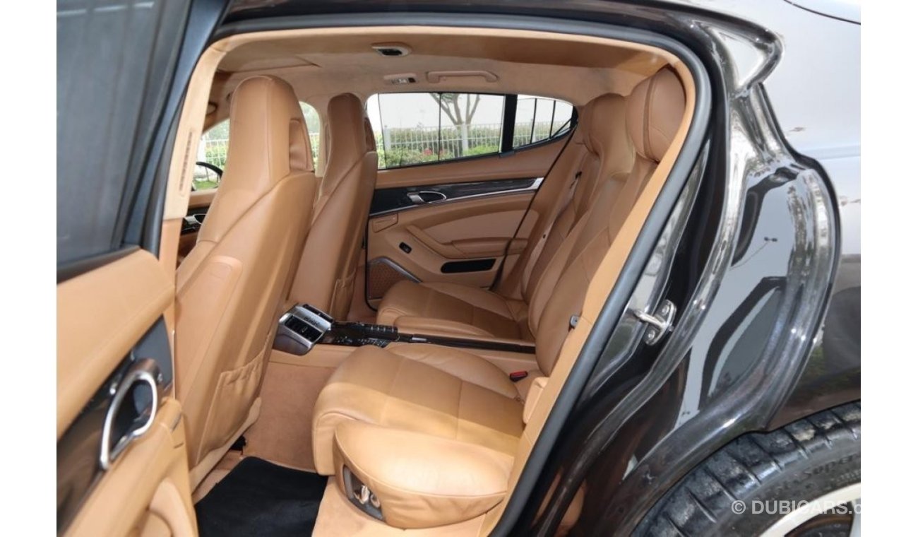 بورش باناميرا GCC ( CARBON FIBER)FULL SERVICE HISTORY ORGINAL PAINT VERY CLEAN