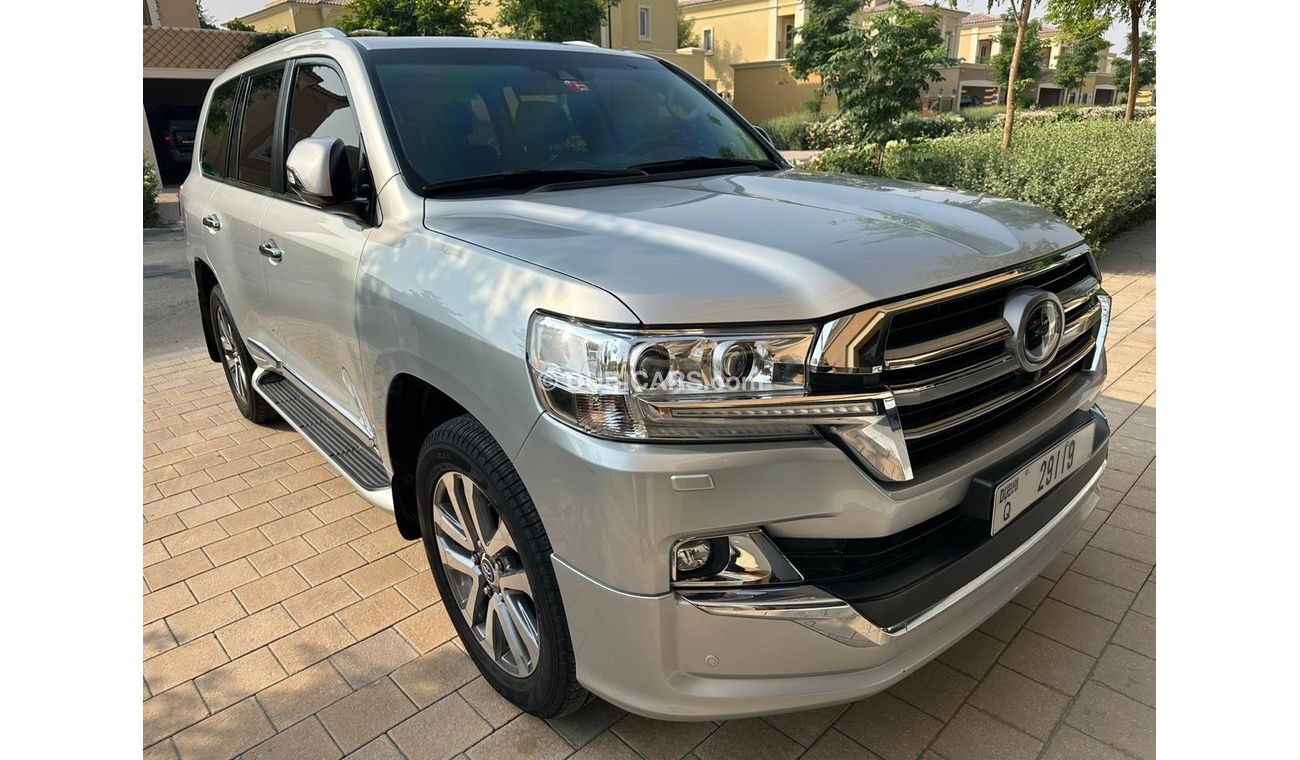 Toyota Land Cruiser VXR TOYOTA LAND CRUISER VX.R 5.7 FULL OPTION