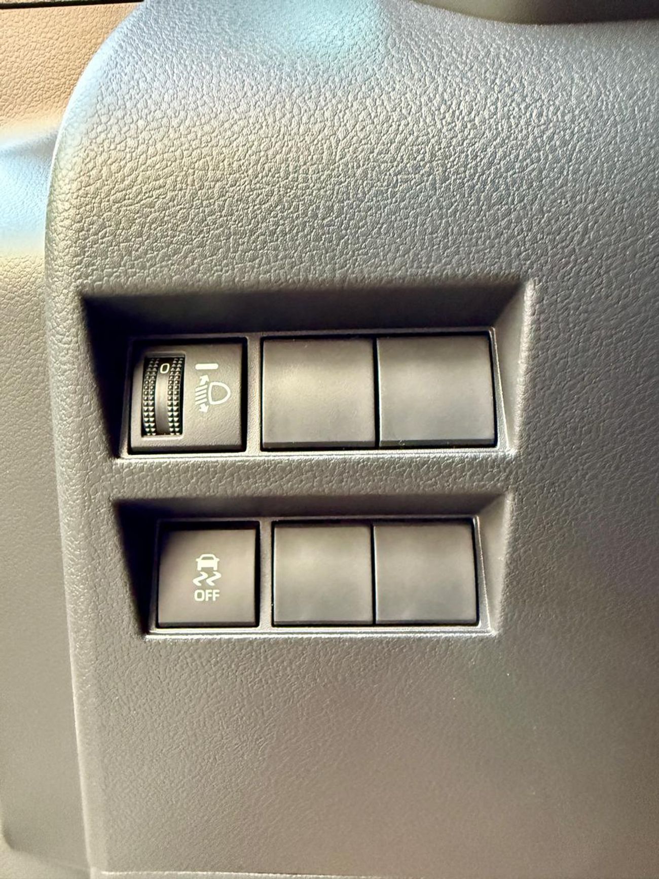 تويوتا لاند كروزر Toyota Land Cruiser GX 2025