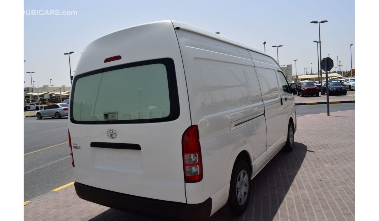 Toyota Hiace GLS - High Roof LWB Toyota Hiace Highroof Thermoking chiller, Model:2014. Excellent condition