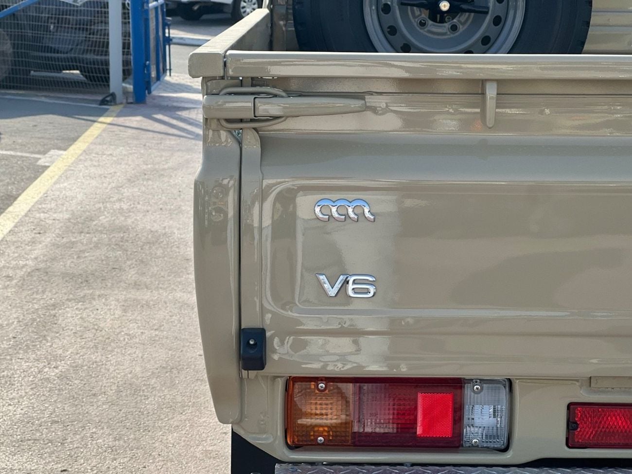 تويوتا لاند كروزر بيك آب Single Cab Std 4.0L TOYOTA LAND CRUISER 2025 4.0L Pick-up