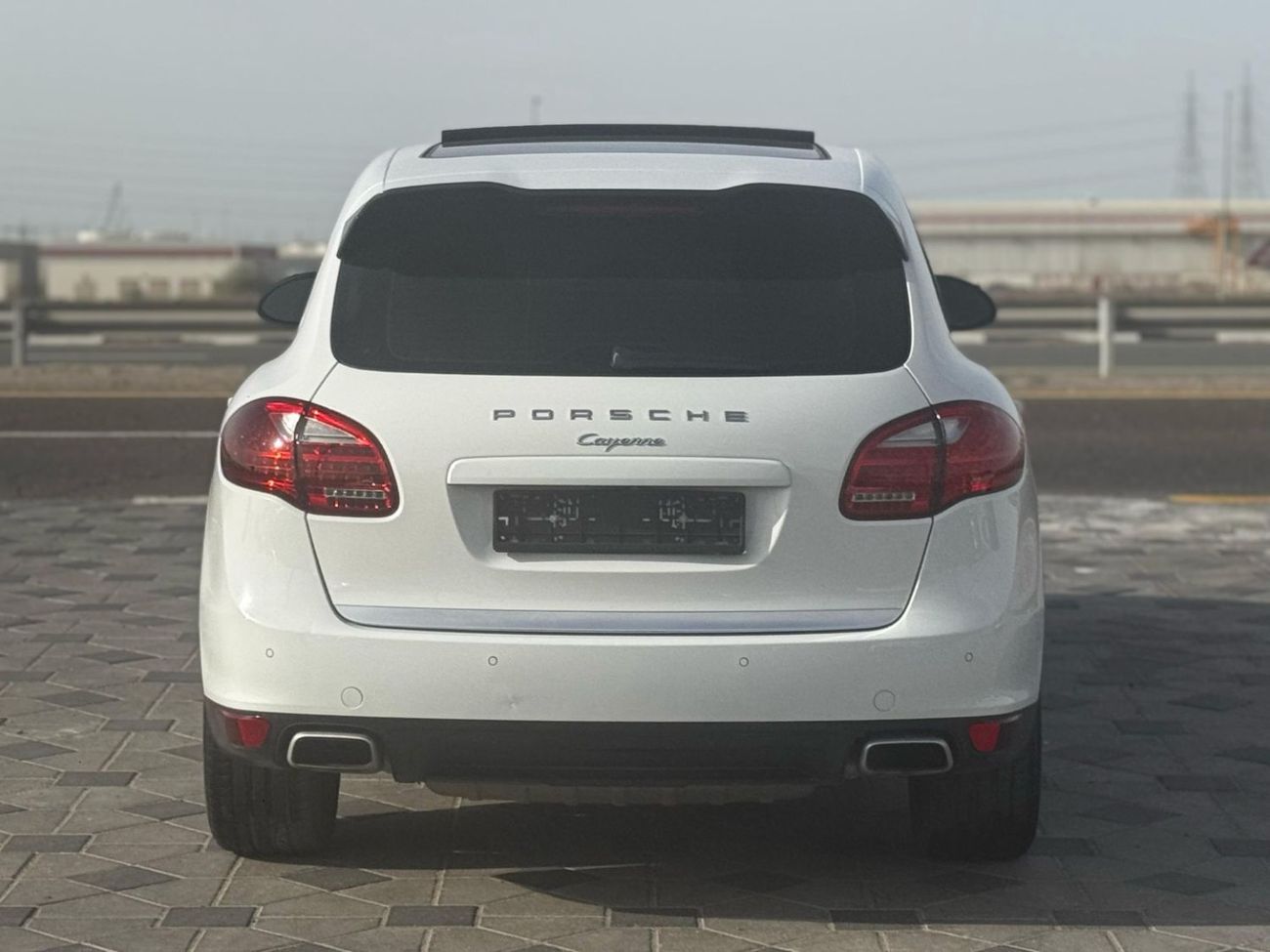 Porsche Cayenne Platinum Edition 3.6L