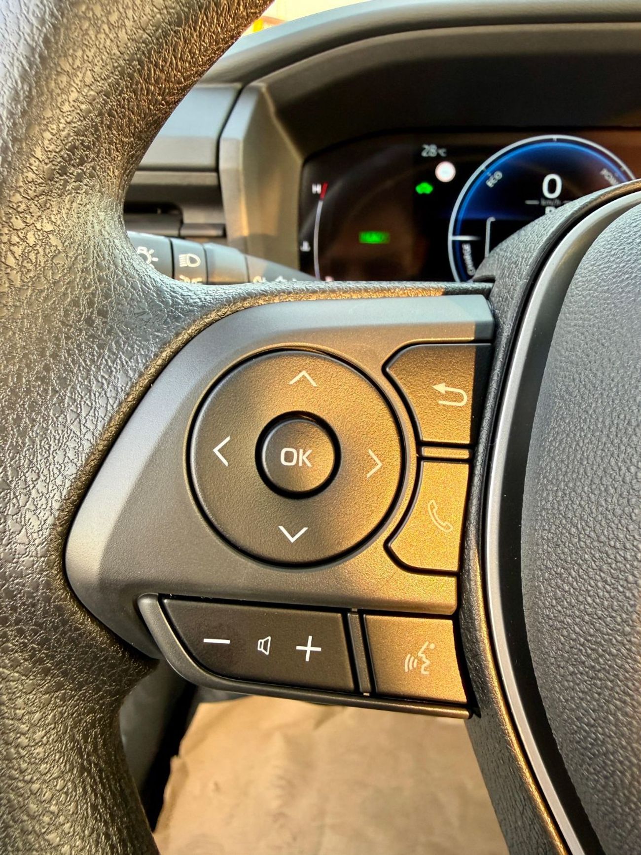 Toyota Frontlander Toyota Frontlander 2.0L Hybrid MiD Option