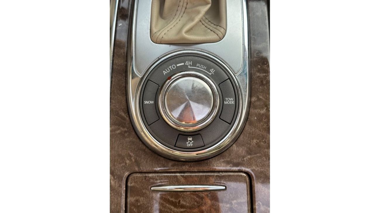 Infiniti QX80 Infiniti QX80 4WD